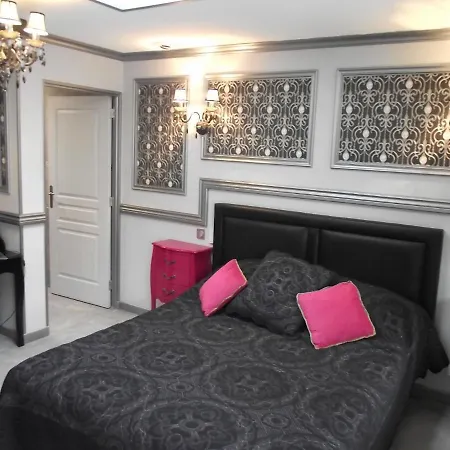 Bed & Breakfast Les Belles Epoques - Proche Puy Du Fou