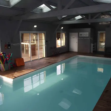 Les Belles Epoques - Proche Puy Du Fou