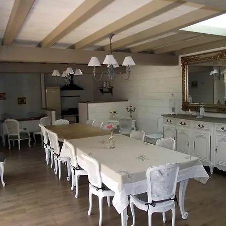 Les Belles Epoques - Proche Puy Du Fou ベッド・アンド・ブレックファスト