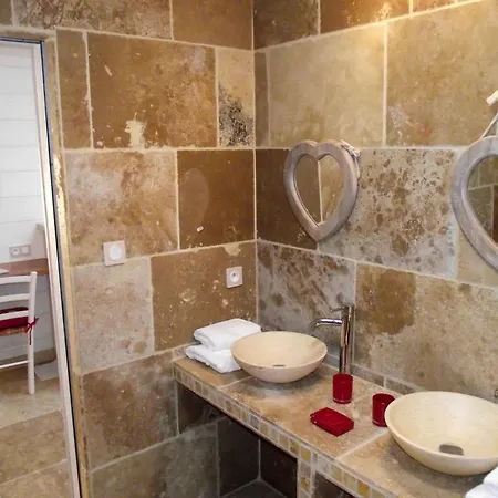 Les Belles Epoques - Proche Puy Du Fou Montfaucon (Gard)