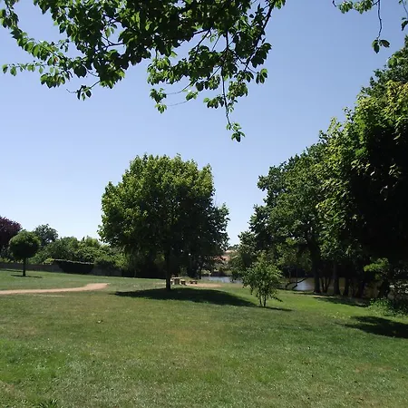 Bed & Breakfast Les Belles Epoques - Proche Puy Du Fou 3*