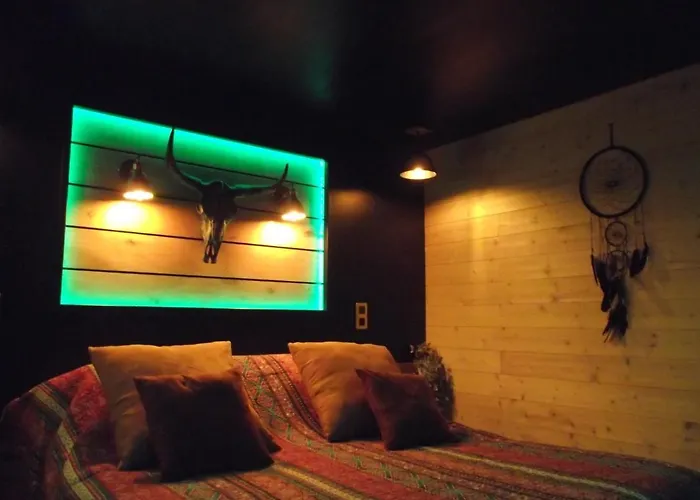 B&B Les Belles Epoques - Proche Puy Du Fou 3*