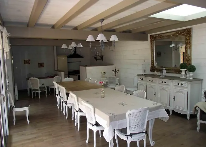 Les Belles Epoques - Proche Puy Du Fou B&B